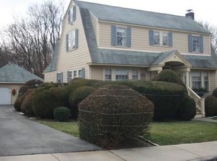 4 Stearns Ave, Lawrence, MA 01841