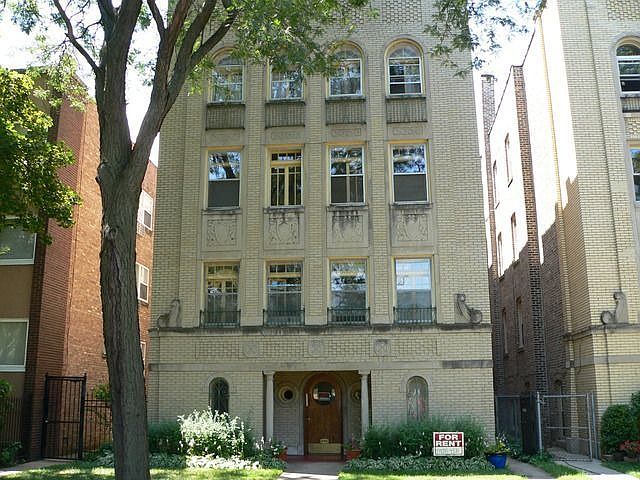 1st image of 6038 N Washtenaw Ave APT 2