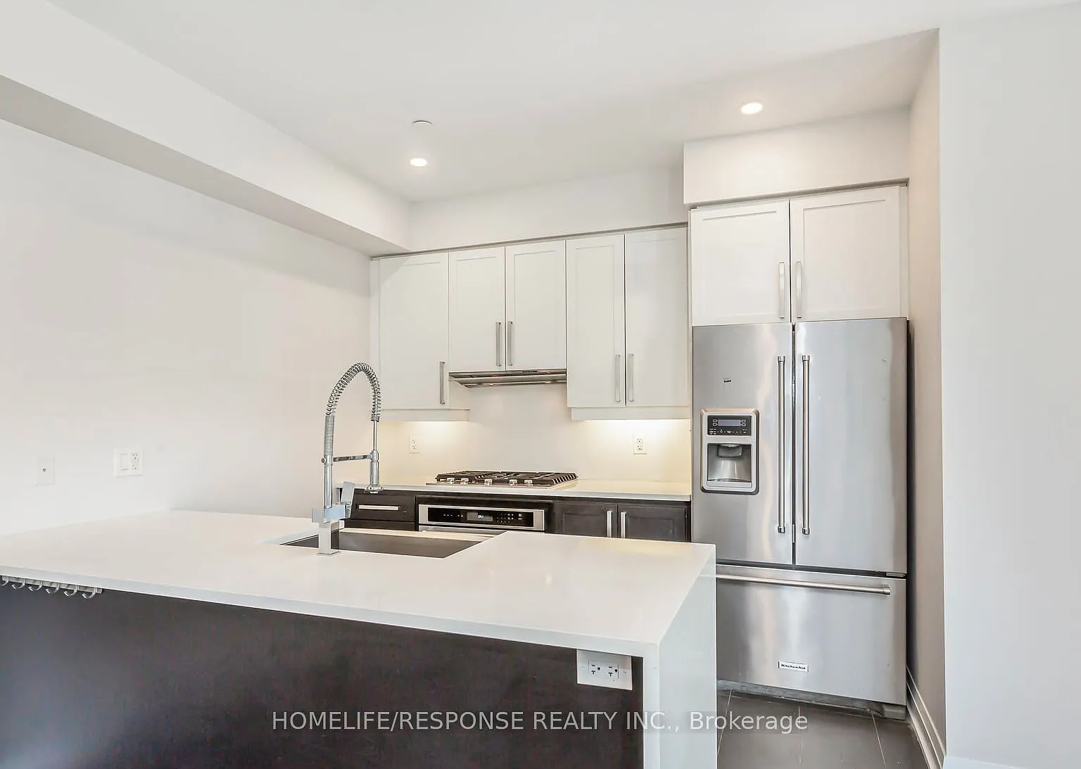 3 bed, $4,100 — Photo 3
