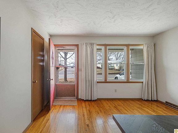 4th image of 1503 Pelton Ave