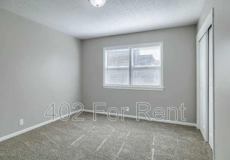 1008 S 29th St #4 — Photo 8