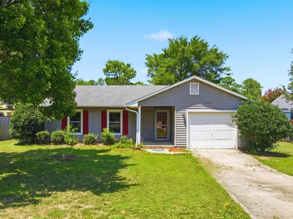 5441 Archer Rd, Hope Mills, NC 28348