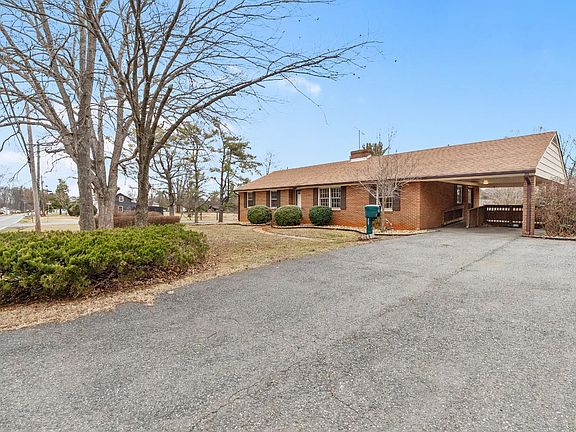 3rd image of 1730 Redfields Rd