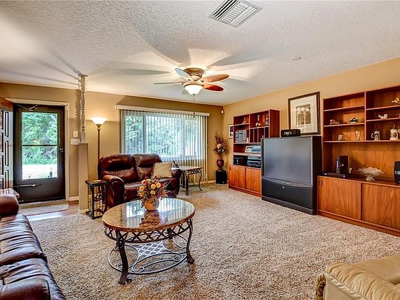 4th image of 15A Aster Dr