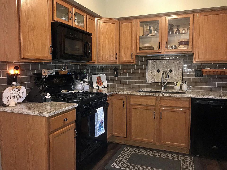 1st image of 449 W Wisconsin Ave Unit 2