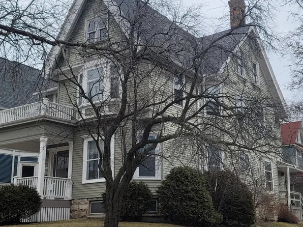 2502 N Frederick Ave #4, Milwaukee, WI 53211