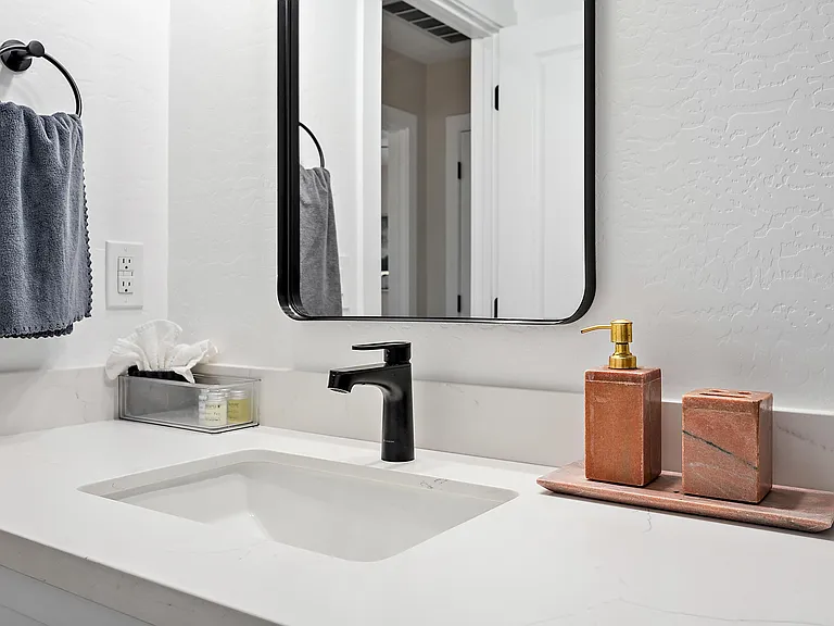 1811 E Raymond St #B — Photo 19