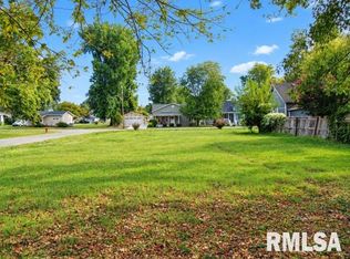 801 W Madison St, Herrin, IL 62948