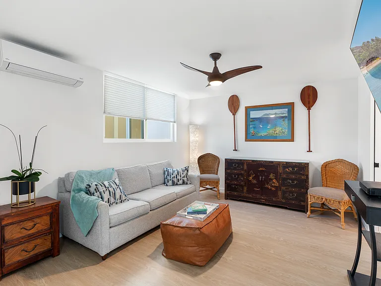 204 Kapahulu Ave #303 — Photo 17