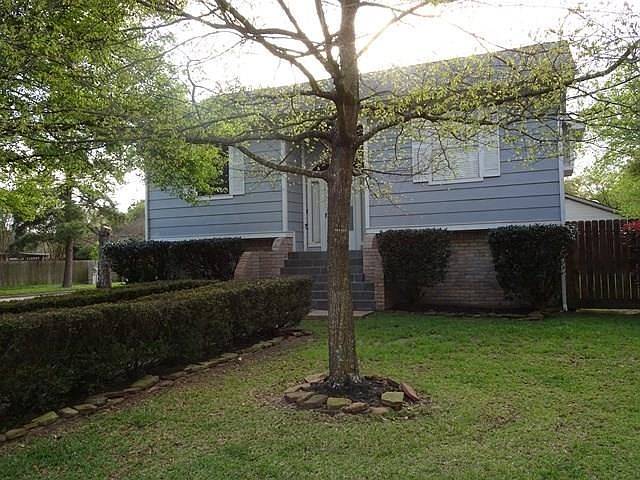 1st image of 10003 Churchill Way Dr