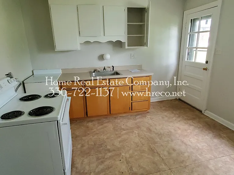 605 W 23rd St #A — Photo 3