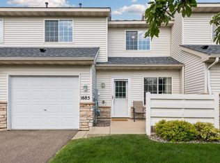 1685 Patriot Ln, Waconia, MN 55387