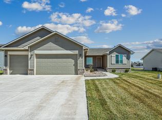 4560 N Atherton St, Maize, KS 67101