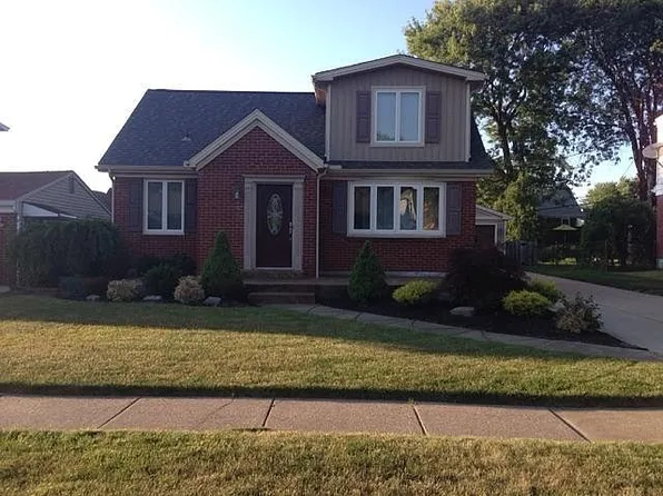 74 Clearvale Dr, Buffalo, NY 14225