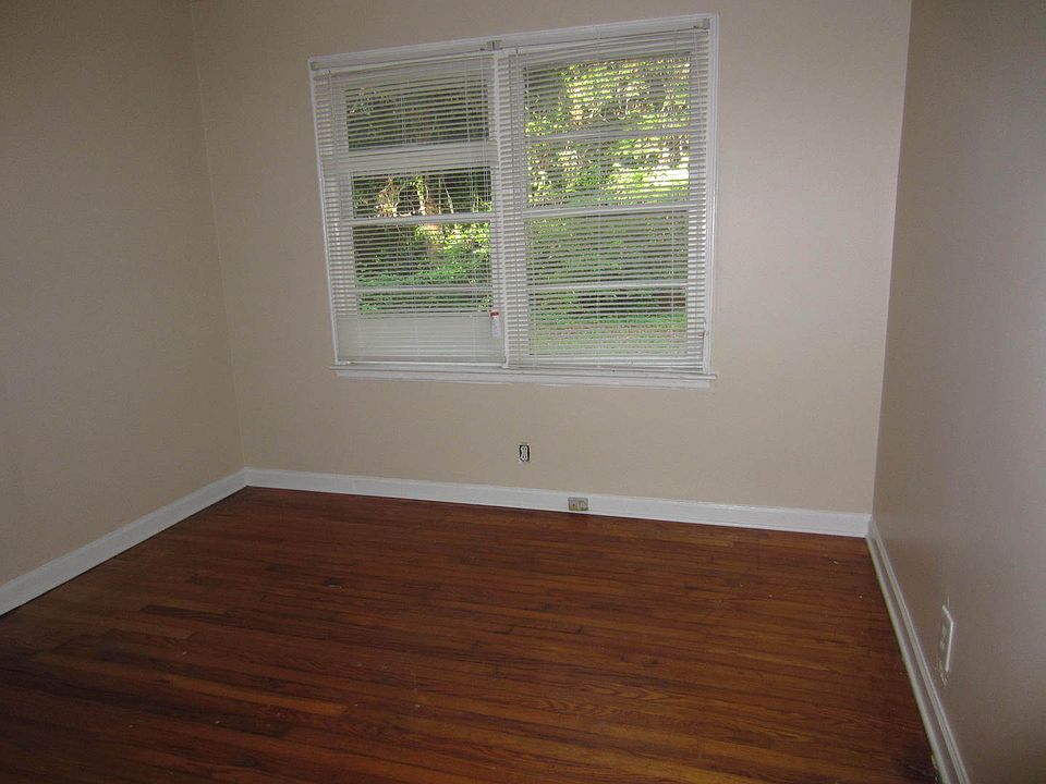 1st image of 1612 Boone Dr