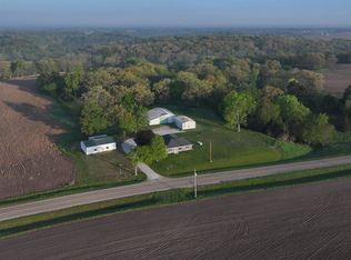 5621 S Martin Weber Rd, Glasford, IL 61533