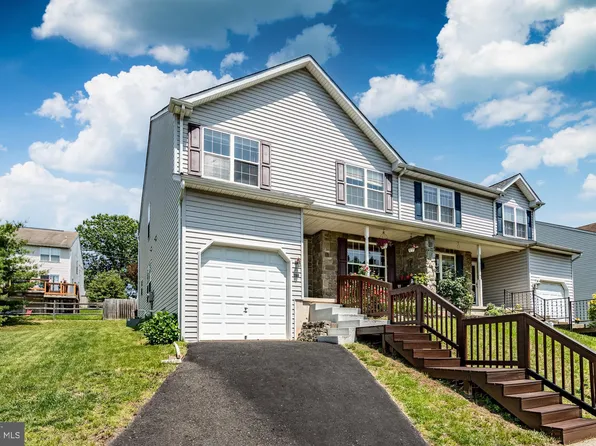 260 Shirley Ln, Pennsburg, PA 18073