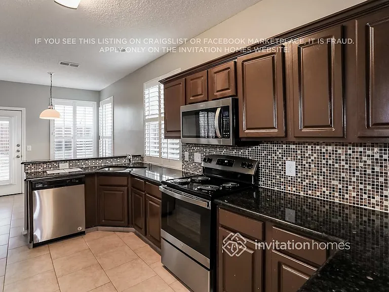 1616 Lansdale Dr — Photo 5
