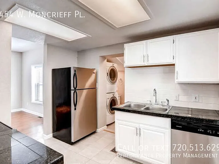 3454 W Moncrieff Pl — Photo 8