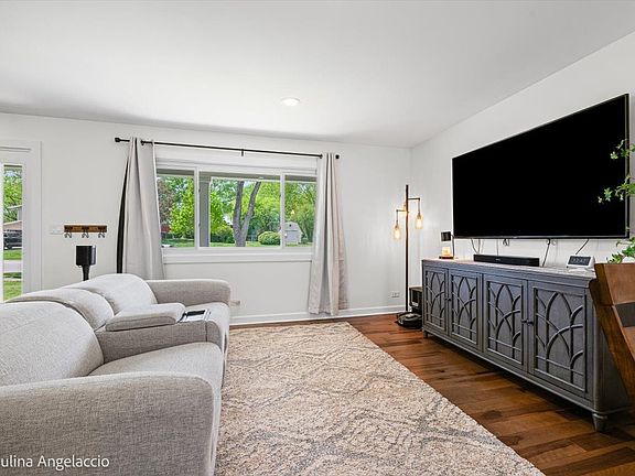 2nd image of 36449 N Streamwood Dr