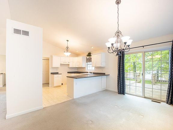 5th image of 435 Crystal Dr