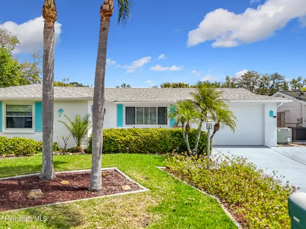 11114 White Oak Ln, Port Richey, FL 34668