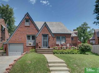 2003 Country Club Ave, Omaha, NE 68104