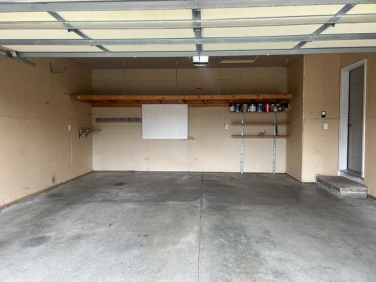 5211 Castleview Dr NW — Photo 18