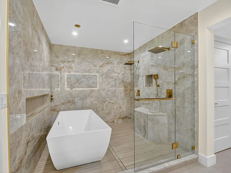 2900 Greenbriar Blvd — Photo 21