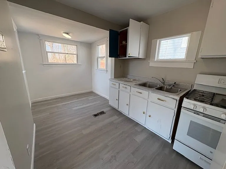 624 Garfield St — Photo 5