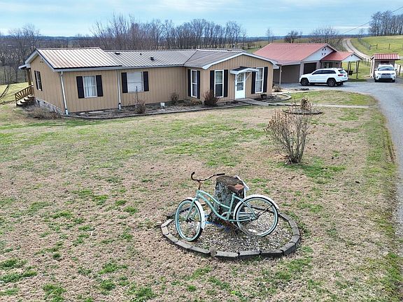 2nd image of 355 Clover Hill Rd