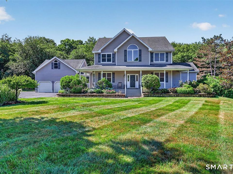 1st image of 7 Tinker Pond Road
