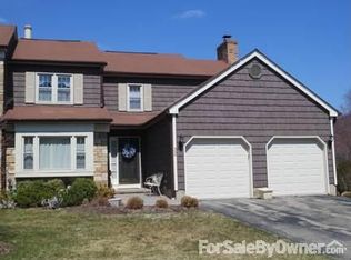 32 Goldfinch Dr, Hackettstown, NJ 07840