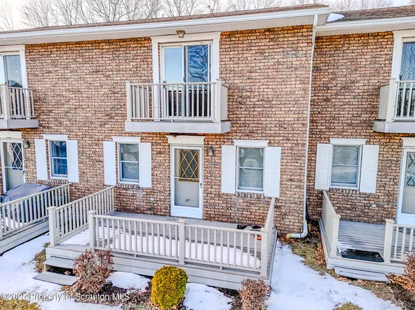 107 Northwood Rd, Factoryville, PA 18419