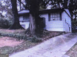 820 Vinton Woods Dr, Forest Park, GA 30297