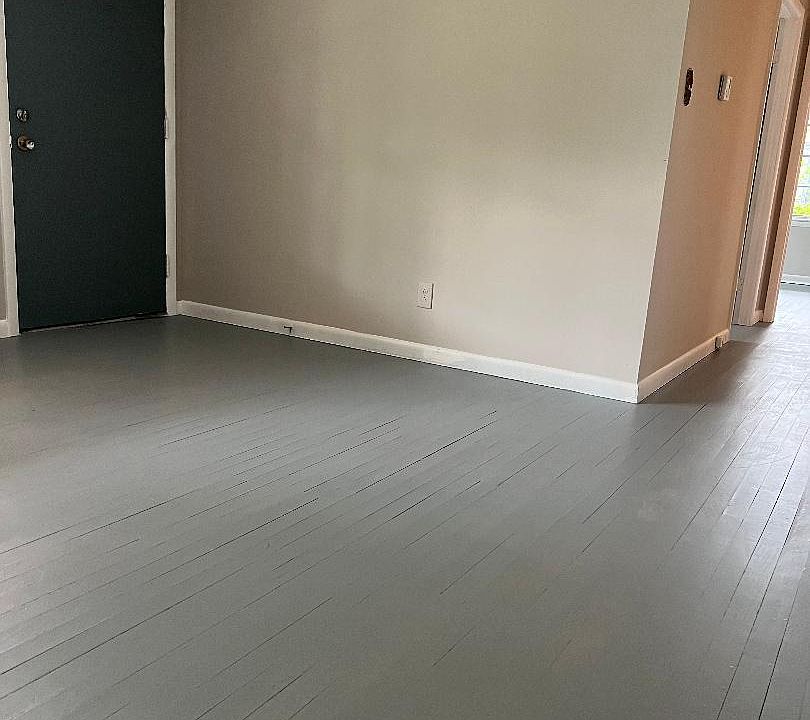 2nd image of 2207 Colorado Ave