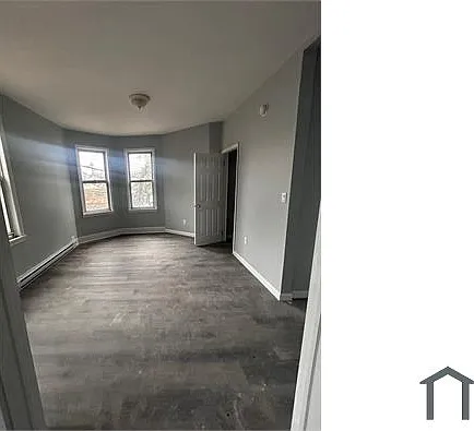 3 bed, $2,900 — Photo 1