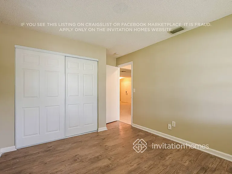 2454 Hope Ave — Photo 13