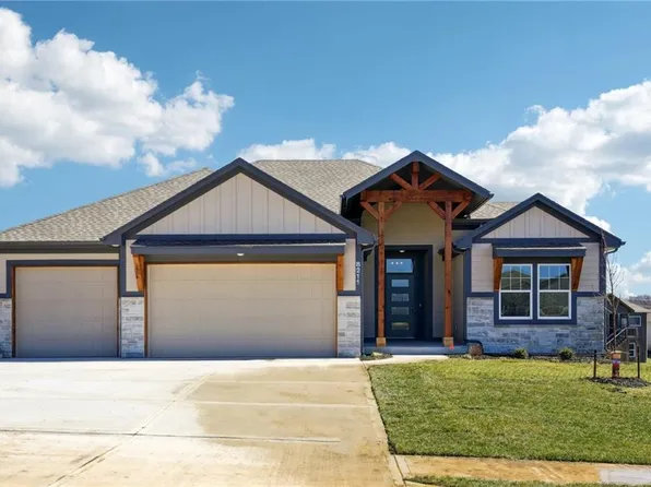 8211 NW 89th Ter, Kansas City, MO 64153