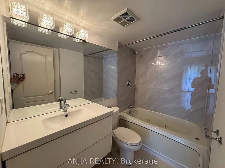 75 York Mills Rd #211 — Photo 16