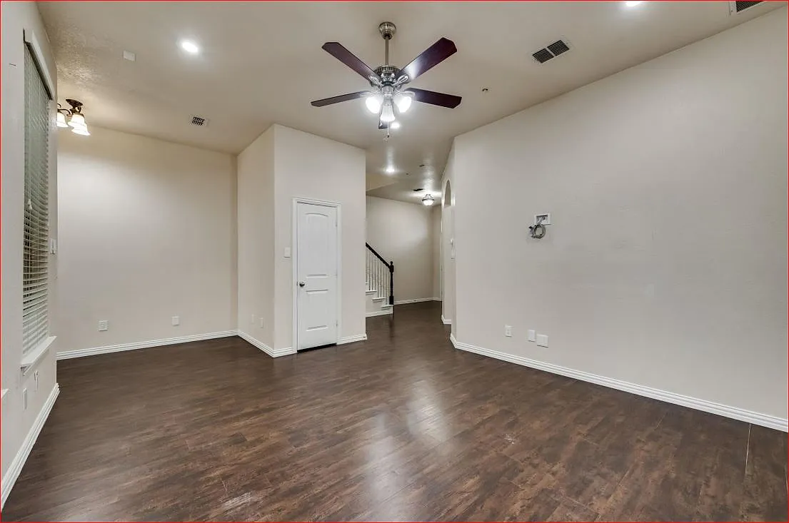 2 bed, 2065 sqft, $2,595 — Photo 4