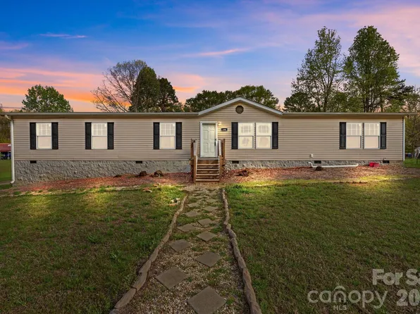 188 Low Ln, Statesville, NC 28677