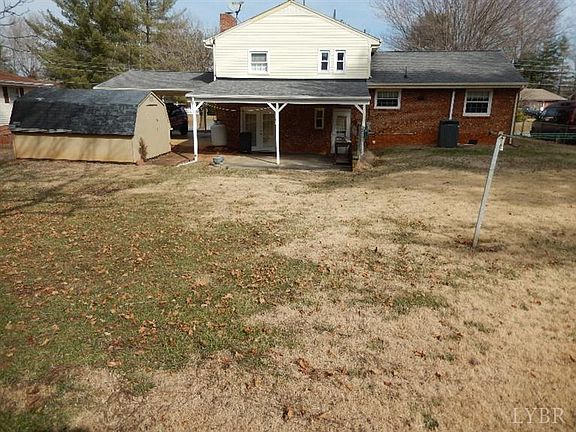 4th image of 1407 Ashbourne Dr