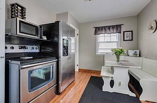 4th image of 1806 Orange Ave E