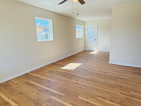 5th image of 5137 Debeers Dr