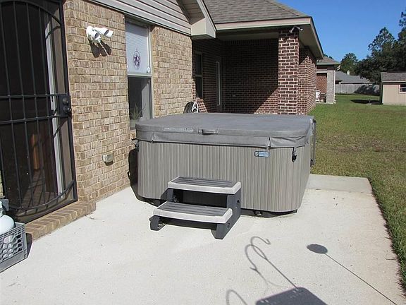 4th image of 9663 Laramie Dr