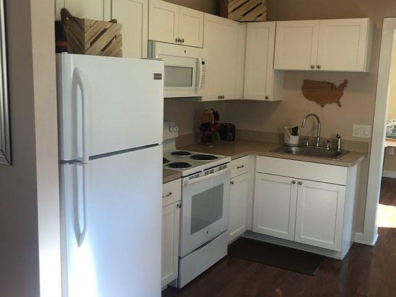 2nd image of 435 N Fairview Ave