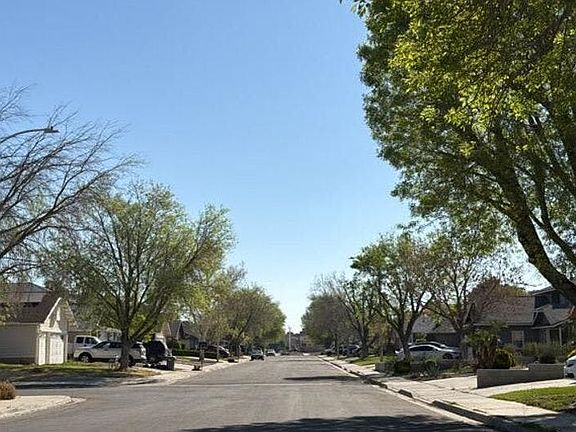 5th image of 45931 York Pl