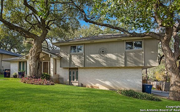 2nd image of 11715 Raindrop Dr
