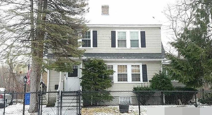 2nd image of 150 Greenwood St